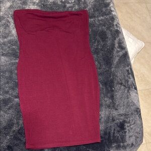 Burgundy sleeveless  dress